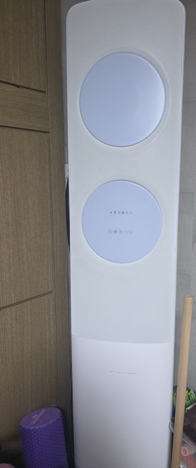 에어컨 물 떨어짐 원인을 확인하기 위해 촬영한 삼성 스탠드형 에어컨